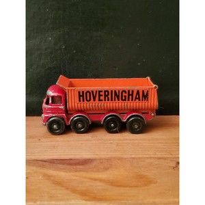 Matchbox Series #17 Hoveringham Tipper Truck 8 Wheel Die Cast Toy Car Orange